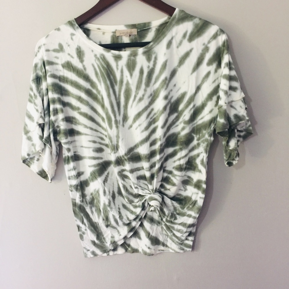 Green and White tie dye Wonderly Shirt Size: M
